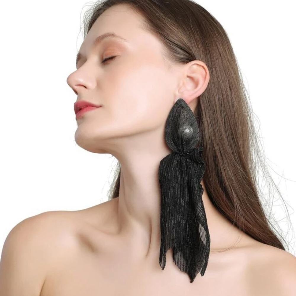 NEW INVENTORY 🔥Water Drop Design Earrings🔥